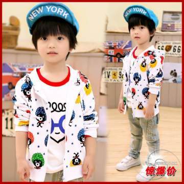 秋日爆款童裝來襲 迷你兔外貿喜洋洋拉鏈外套，韓版設計引領地攤新風尚